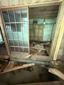 空き家(木造)解体中