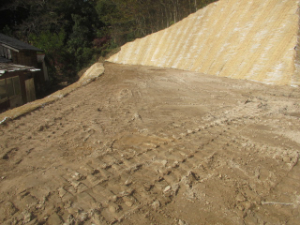 個人宅の擁壁法面工事