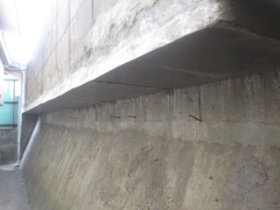 擁壁スラブ(コンクリート)の補修